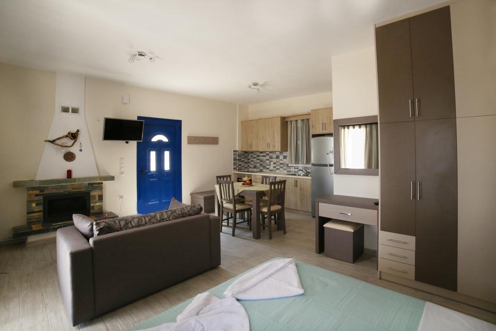 Blue Seaside Studios Фанари Номер фото