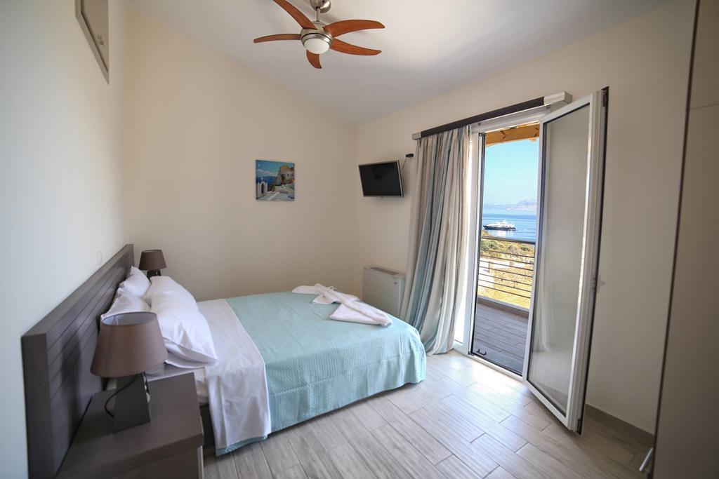 Blue Seaside Studios Фанари Номер фото